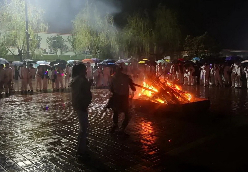 image055.jpg image055.jpg